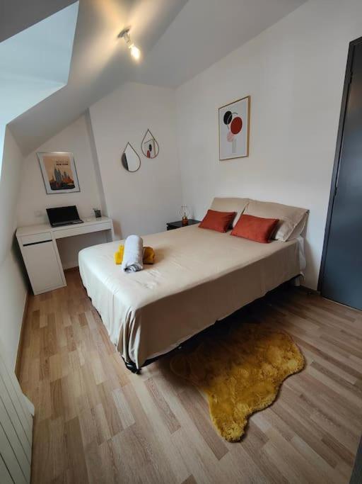 La Feline - Duplex - Vieux Valenciennes - Familial Apartman Kültér fotó